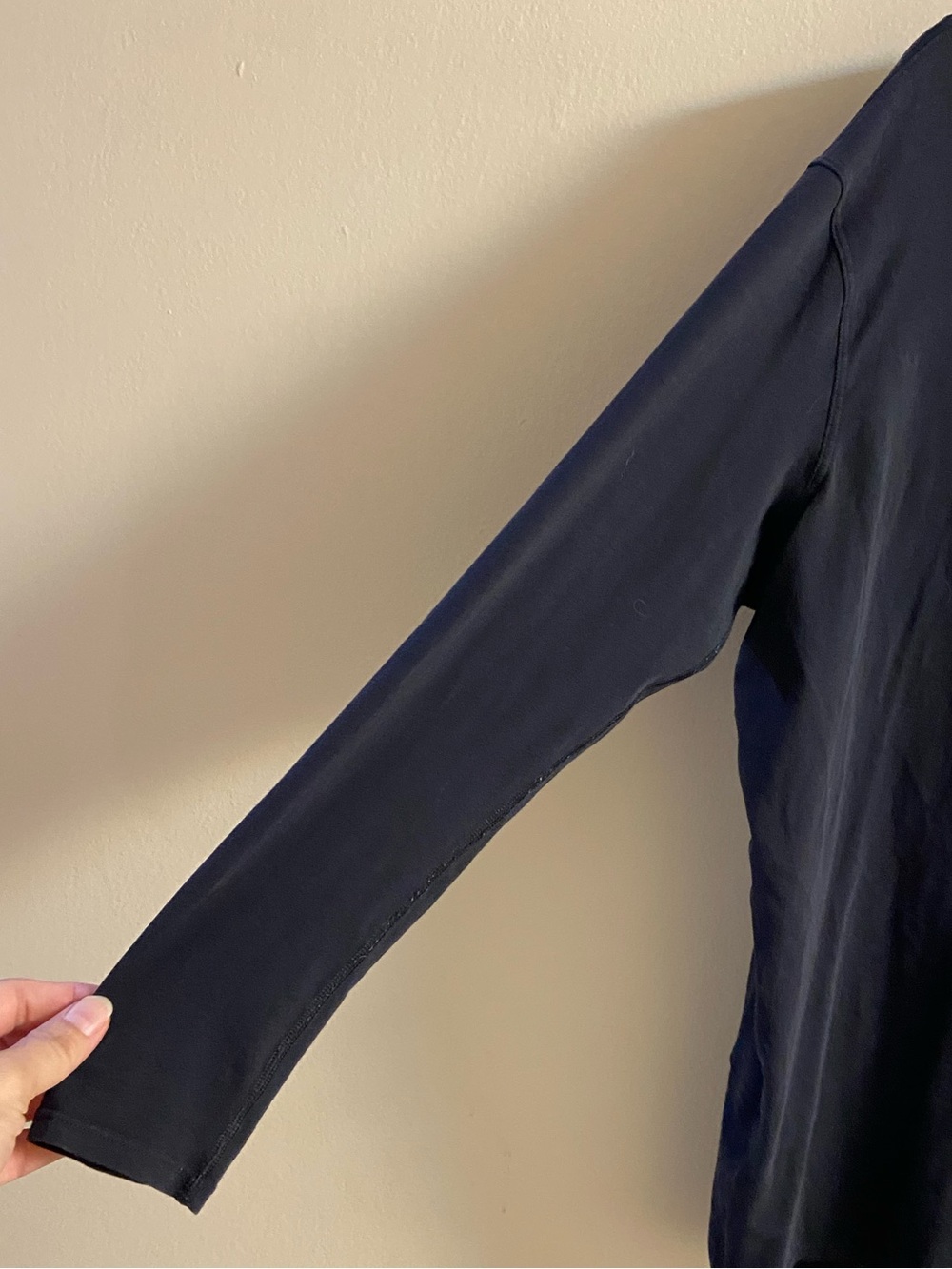 Lululemon Everyday Black Long-Sleeve Crew Neck Top Large - Picture 5 of 7